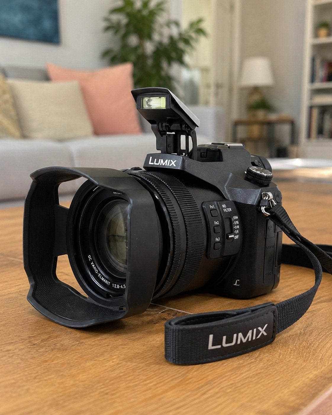 Lumix DMC FZ2000 in heel goede staat, Ophalen, Zo goed als nieuw