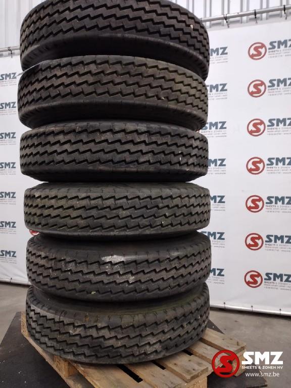 Occ pneu camion Pirelli Cinturato 11 00 R 20, Utilisé, Autres marques, Autres pièces automobiles