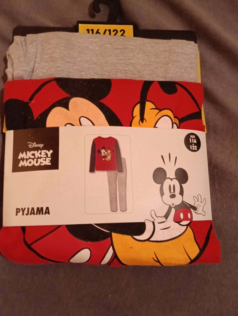 pyjama nnieuw 116, Ophalen