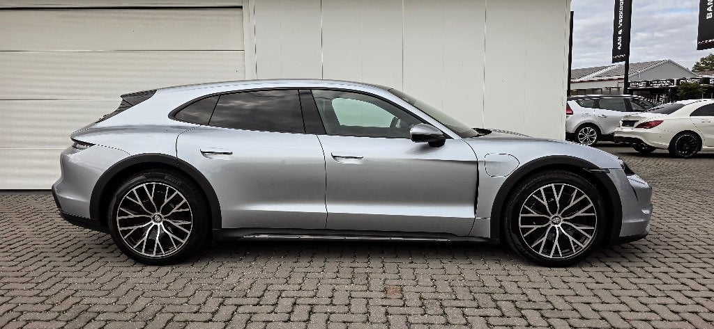 Porsche Taycan 4 Cross Turismo 20"Turbo/headup/Pano/4x4, Autos, Cuir, Argent ou Gris, Achat, Garantie prolongée