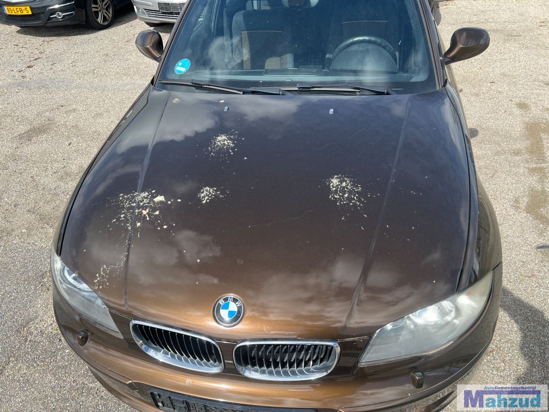 BMW 1 serie E87 Bruin B09/8 motorkap 2004-2011, Auto-onderdelen, Petuelring 130
80788  Munich, DE, Gebruikt, Info@bmw.de, BMW