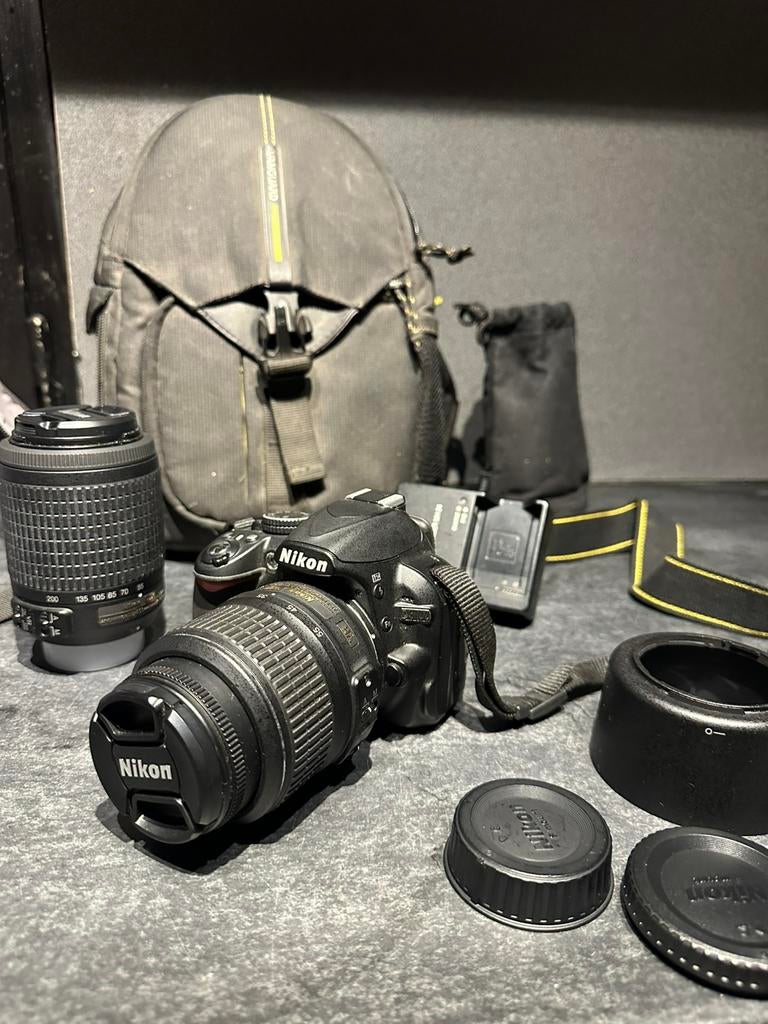 Nikon D3100 + 2 objectifs + sac – Kit complet photo, Enlèvement, Comme neuf, Nikon
