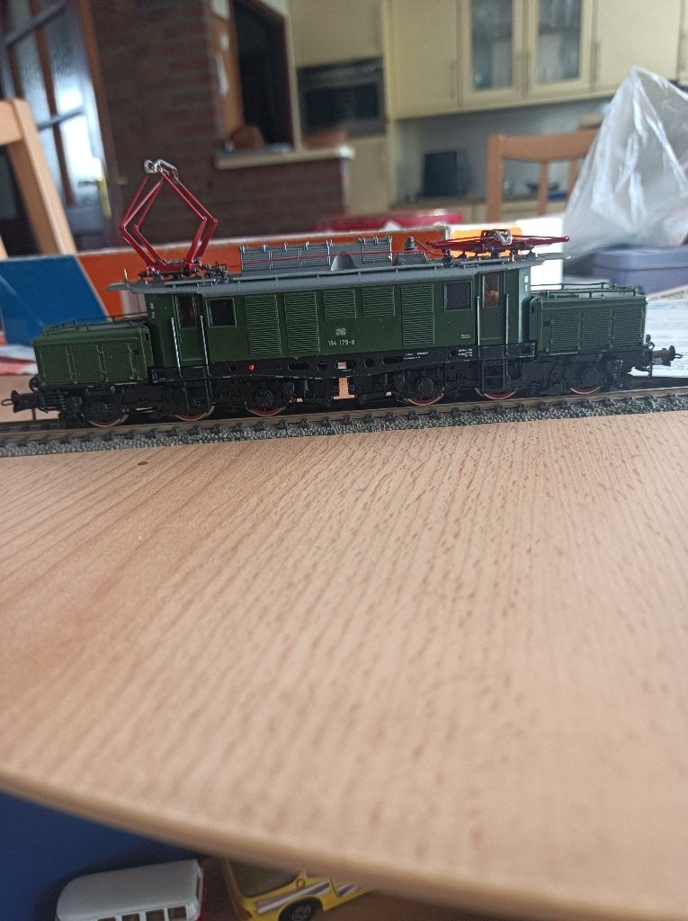 Roco Locomotief E194 - Groen, Gelijkstroom, Analogique, Comme neuf, Courant continu, Locomotive