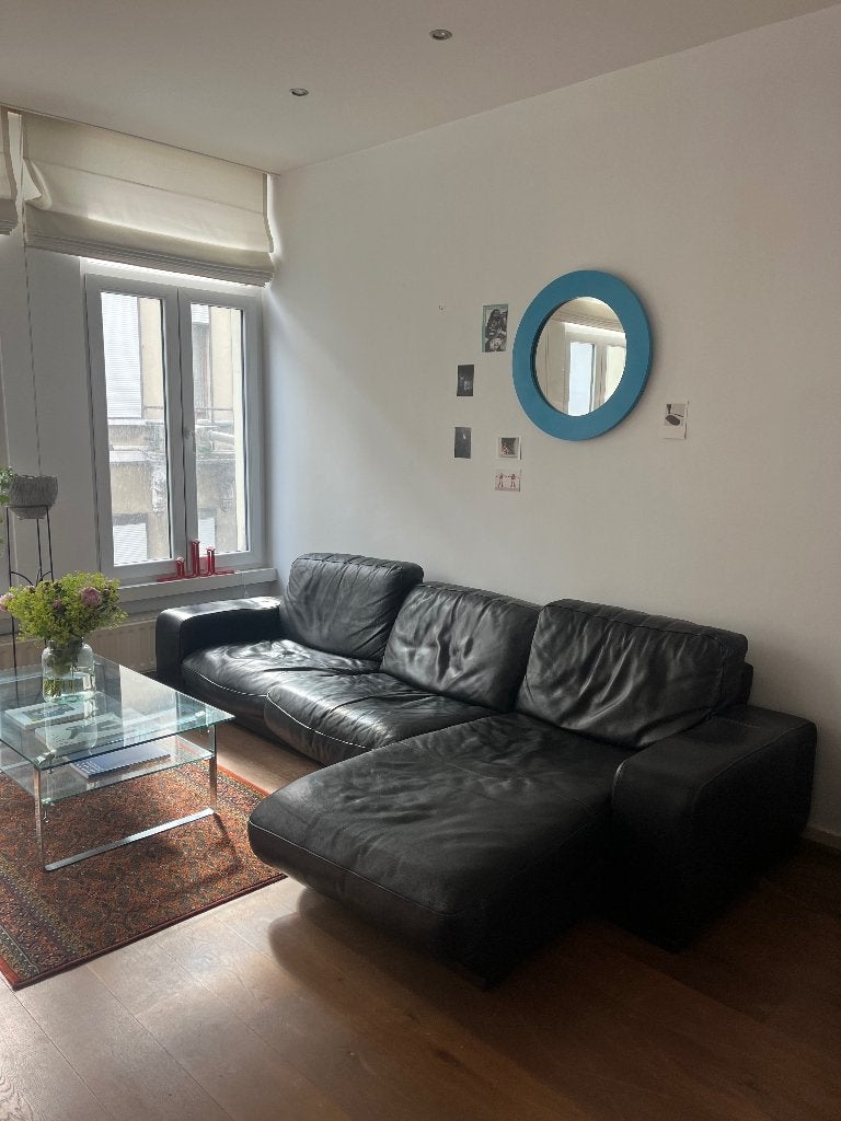 Stijlvolle zwart leren zetel, Huis en Inrichting, Ophalen, Gebruikt, 125 tot 150 cm, Hoekbank