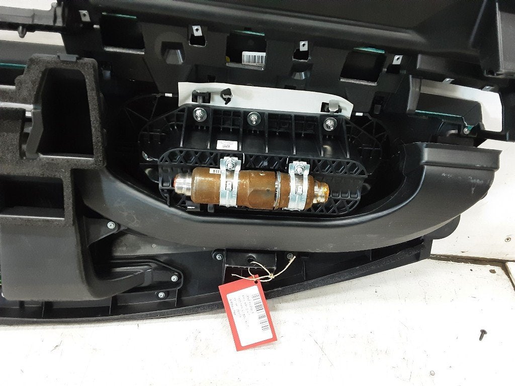 AIRBAG PASSAGER Range Rover Evoque II (LZC / LZS / LZH), Land Rover, Mevr. I. Hauben, Utilisé, Rue de l'Espoir 34 34
4030  GRIVEGNÉE, BE