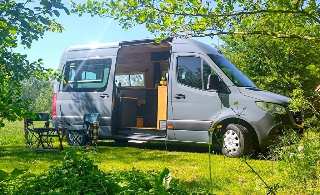 Mercedes Sprinter buscamper nieuwe ombouw met garantie, 5 à 6 mètres, Boîte manuelle, Mercedes-Benz, Diesel