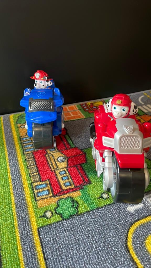 Twee moto’s van Paw Patrol, Ophalen, Zo goed als nieuw