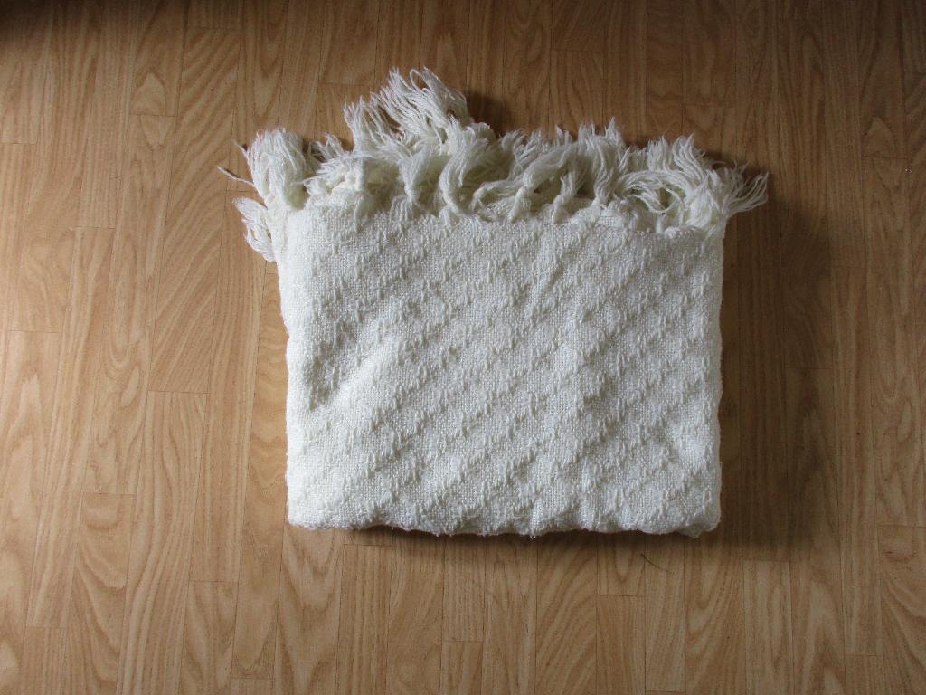 couvre-lit, Maison & Meubles, Chambre à coucher | Linge de lit, Enlèvement ou Envoi, Autres types, Blanc, Une personne