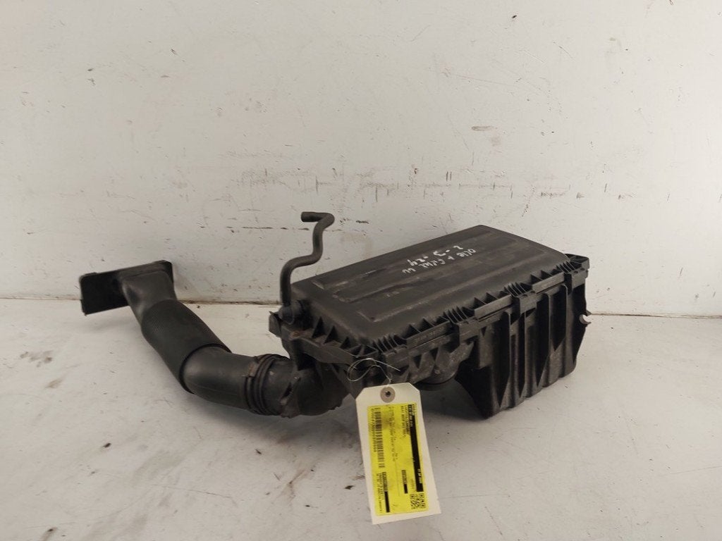 LUCHTFILTERHUIS Seat Ibiza III (6L1) (|036129611CD|), Gebruikt, Service@seat.de, Seat Deutschland GmbH, Seat