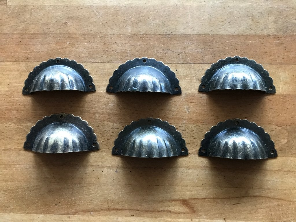 6 poignées coquilles meuble bronze NEUVES, Enlèvement ou Envoi, Neuf