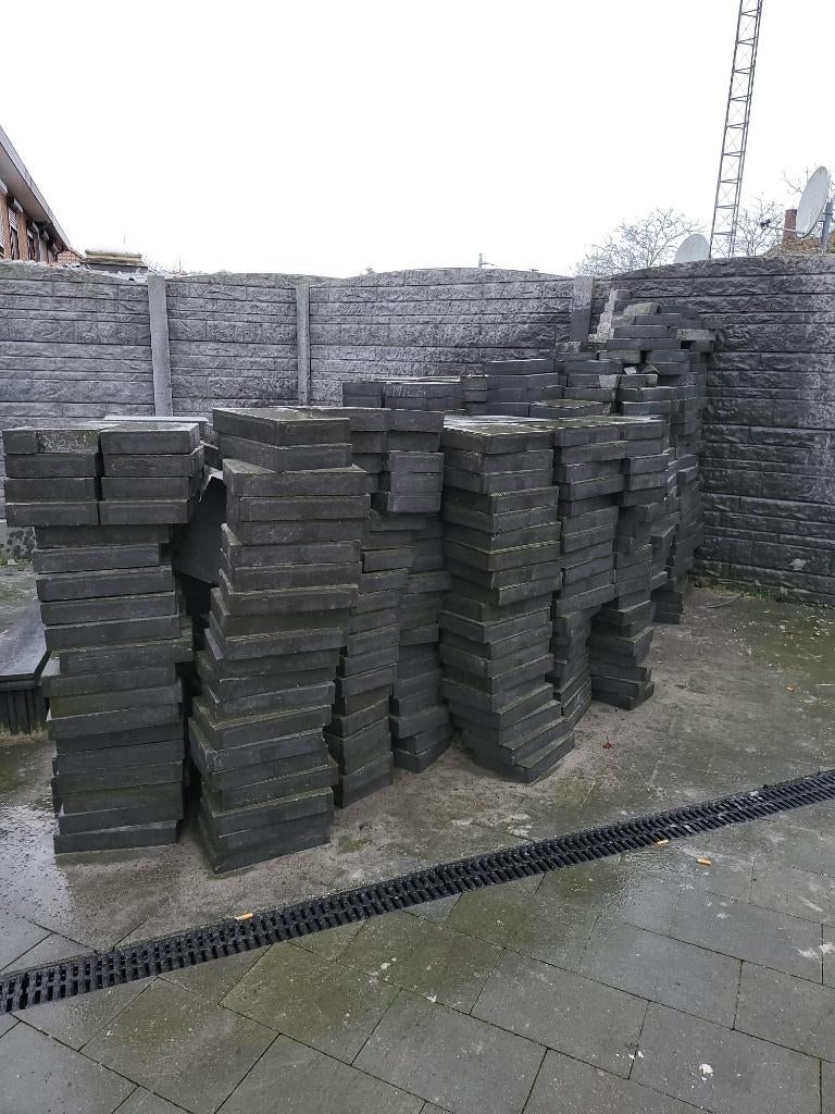 Betonklinkers carbon 32,5Bx21,5Lx6H 15m² nog over In totaal, Tuin en Terras, Ophalen, Gecoat, Klinkers, Zo goed als nieuw