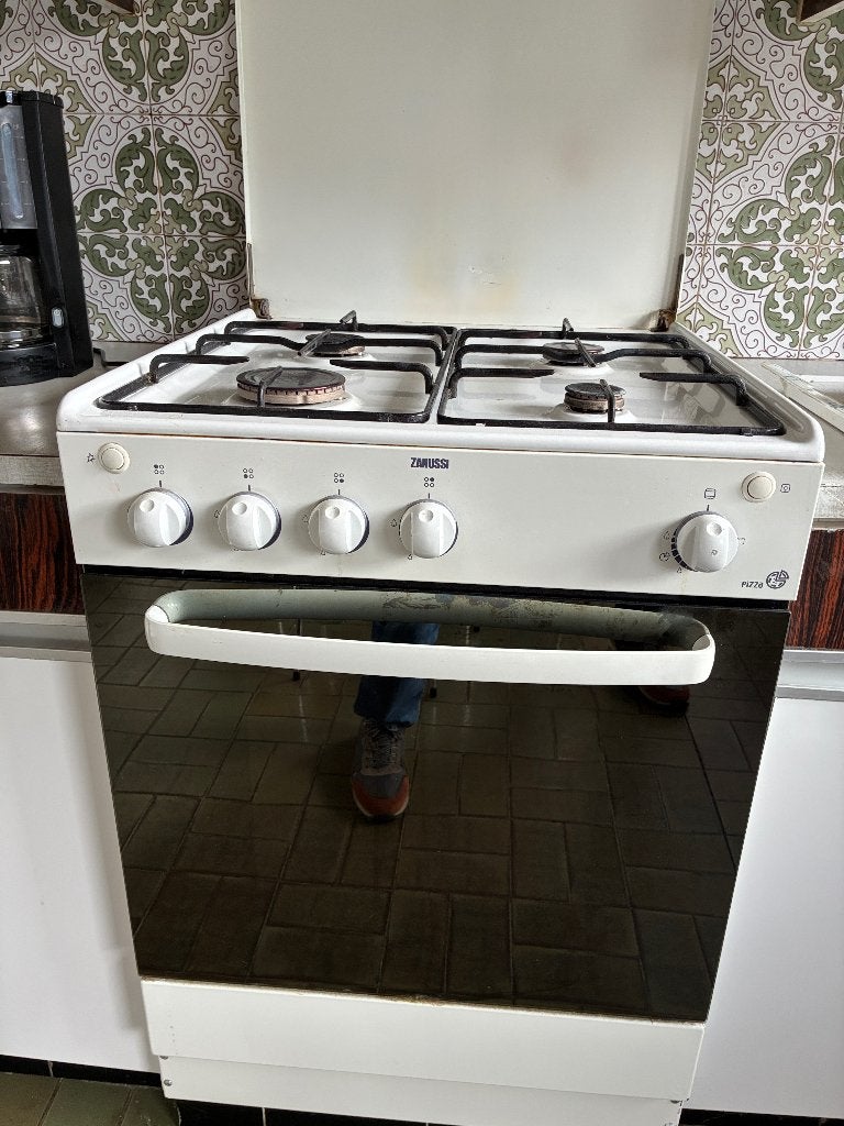 Gasfornuis met oven, Elektronische apparatuur, Fornuizen, Ophalen, Gebruikt, Tussenbouw, 4 kookzones