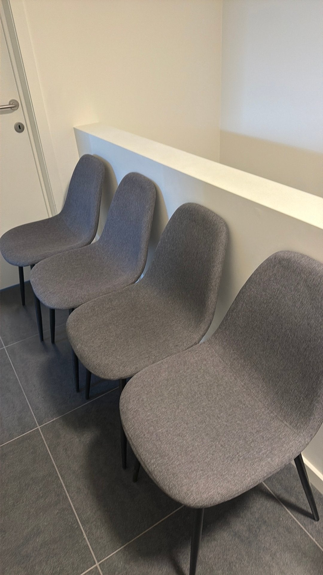 4 Eetkamerstoelen ( Nieuw ), Ophalen, Zo goed als nieuw