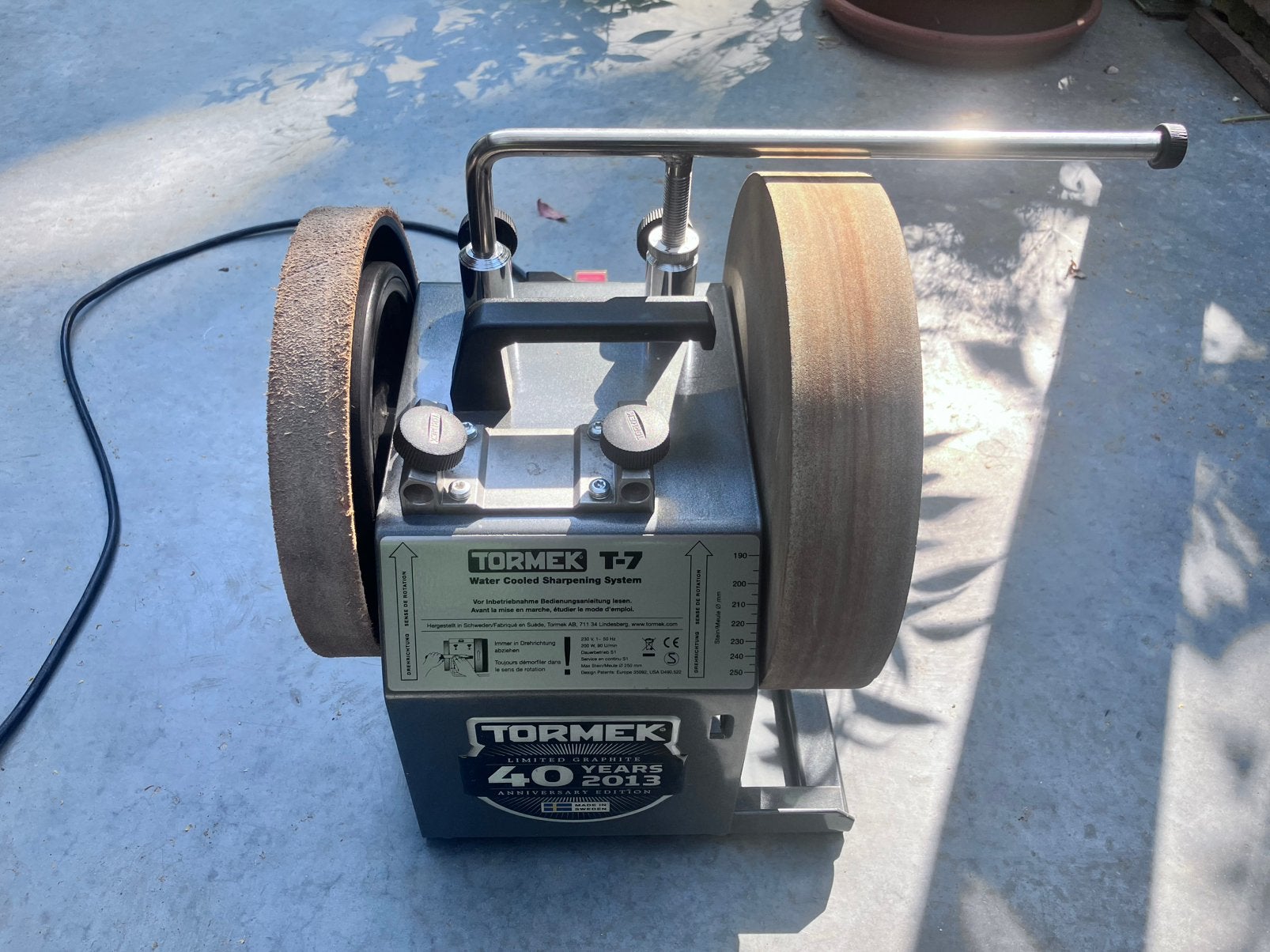 Tormek T-7 professionele slijpmachine met slijpsteen, Doe-het-zelf en Bouw, Gereedschap | Slijpmachines, Ophalen, Zo goed als nieuw