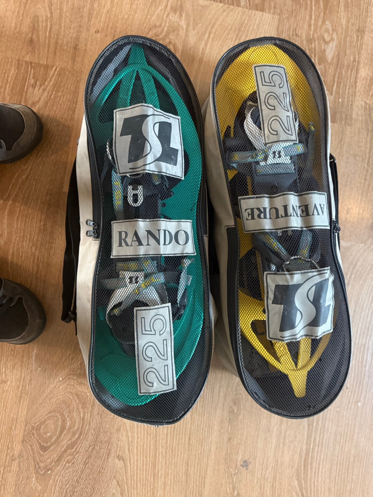 2 paires de raquettes de neiges, Ophalen, Gebruikt