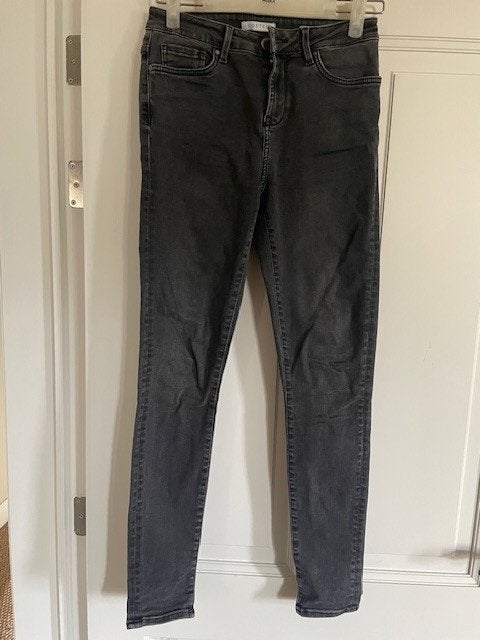 Grijze skinny jeans van Costes, Kleding | Dames, Ophalen of Verzenden, Zo goed als nieuw, W27 (confectie 34) of kleiner, Costes