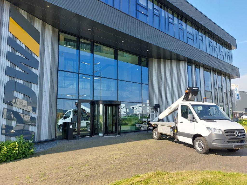 Mercedes-Benz TE HUUR Autohoogwerker Mercedes sprinter - Ver, Articles professionnels, Machines & Construction | Ascenseurs, Échafaudages & Échelles