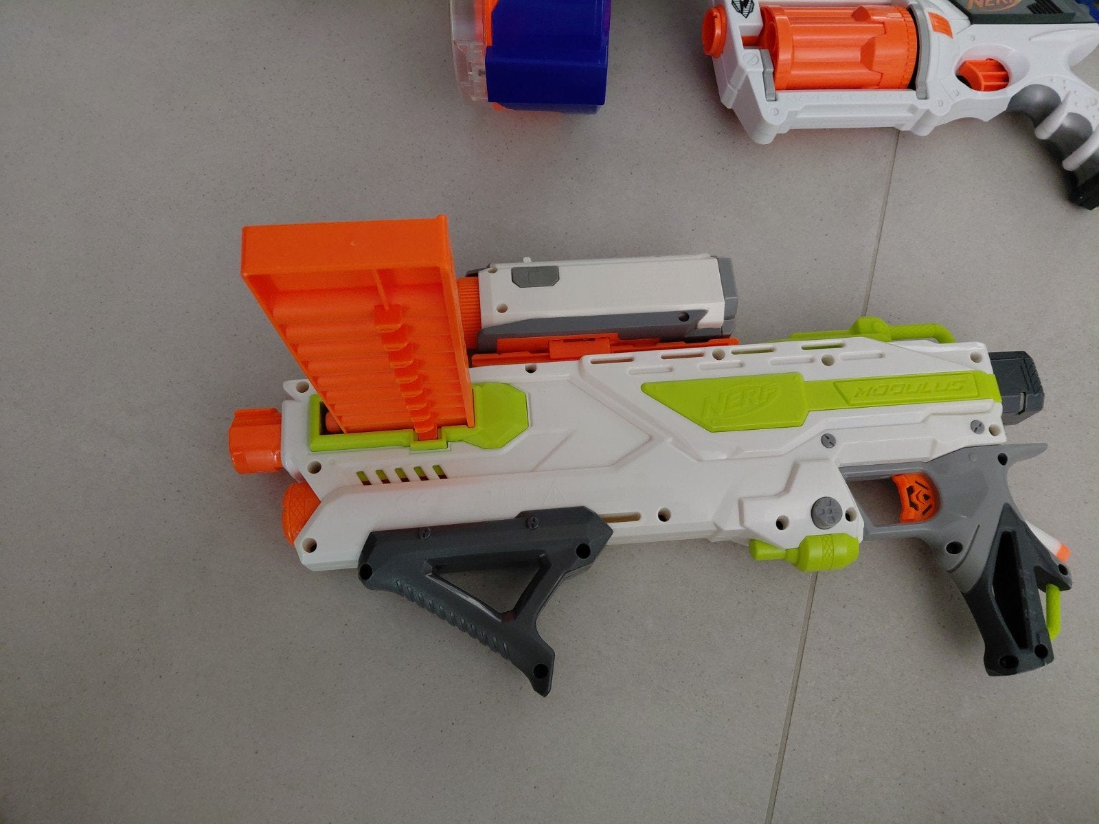 Nerf pistolen, Ophalen