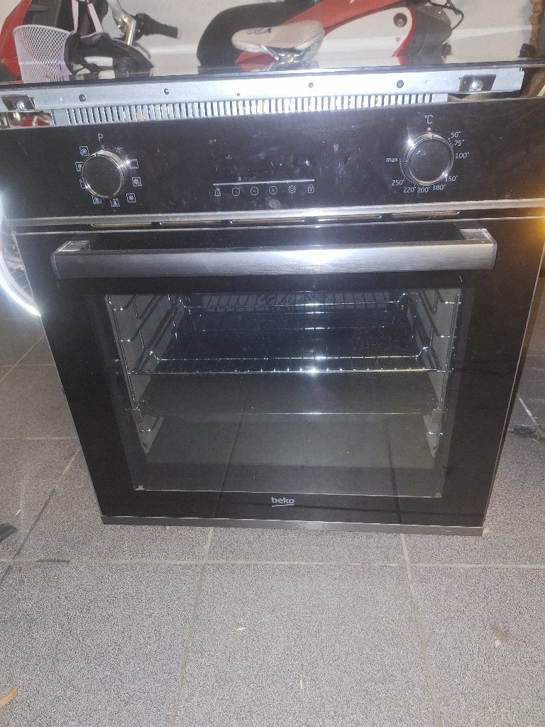 Kookplaat en oven van beko, Elektronische apparatuur, Ophalen, Gebruikt, Oven