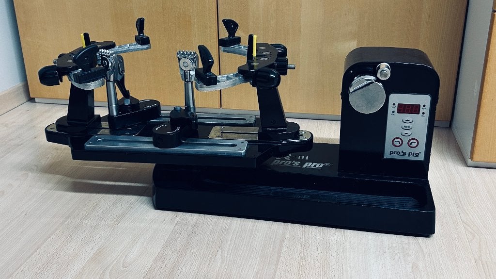 Besnaringsmachine Tennisrackets Pro's Pro, Sport en Fitness, Tennis, Ophalen