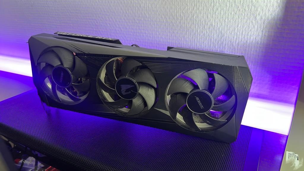 3060ti aorus gigabyte, Informatique & Logiciels, Cartes vidéo, Enlèvement ou Envoi, Comme neuf