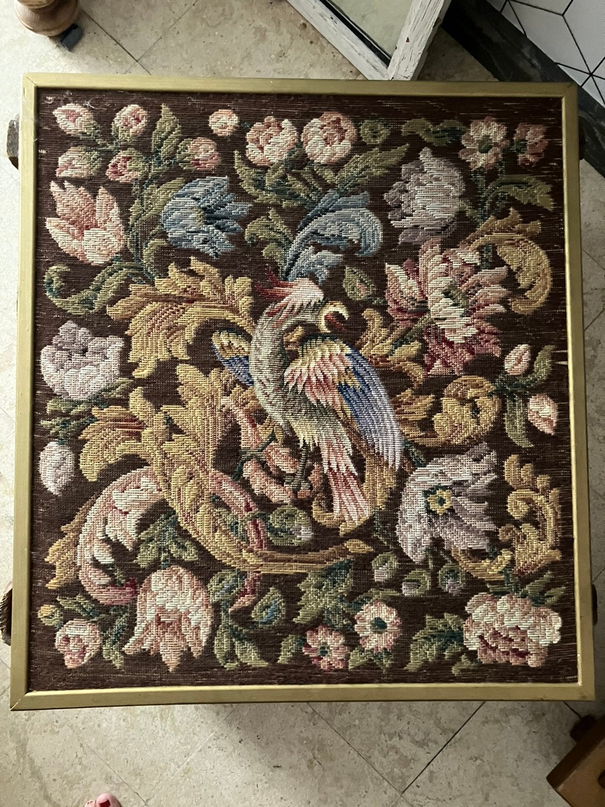 Fenix wandtapijt in kader, Ophalen