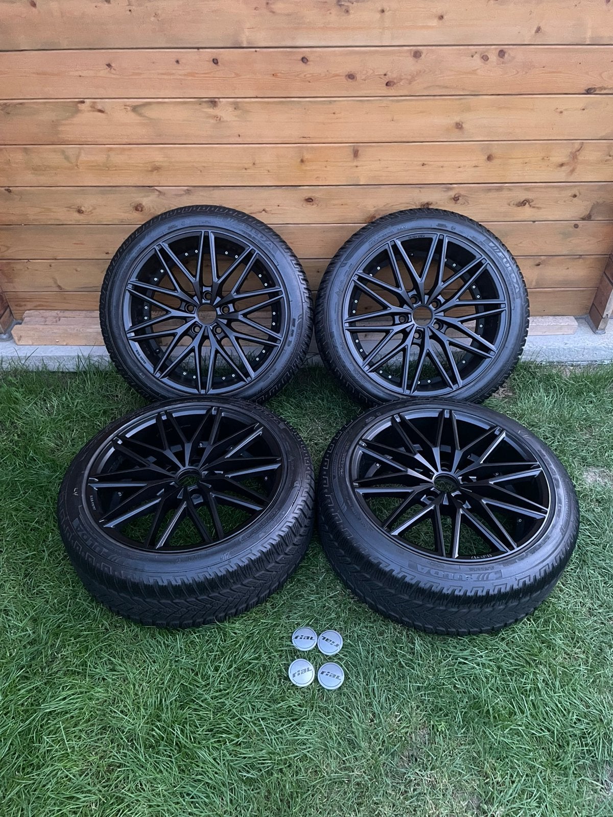 Jantes 5x114,3 pouces de 18 pouces avec pneus/jantes noires, Autos : Divers, Pièces de sport automobile, Comme neuf, Enlèvement