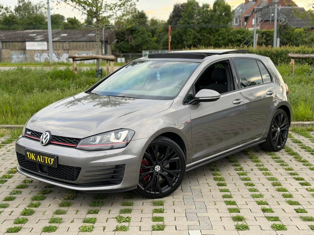 Vw Golf GTI 58.000 km garantie 12 maanden Carplay Pano, Auto's, Volkswagen, Stof, Euro 6, 1984 cc, 5 deurs
