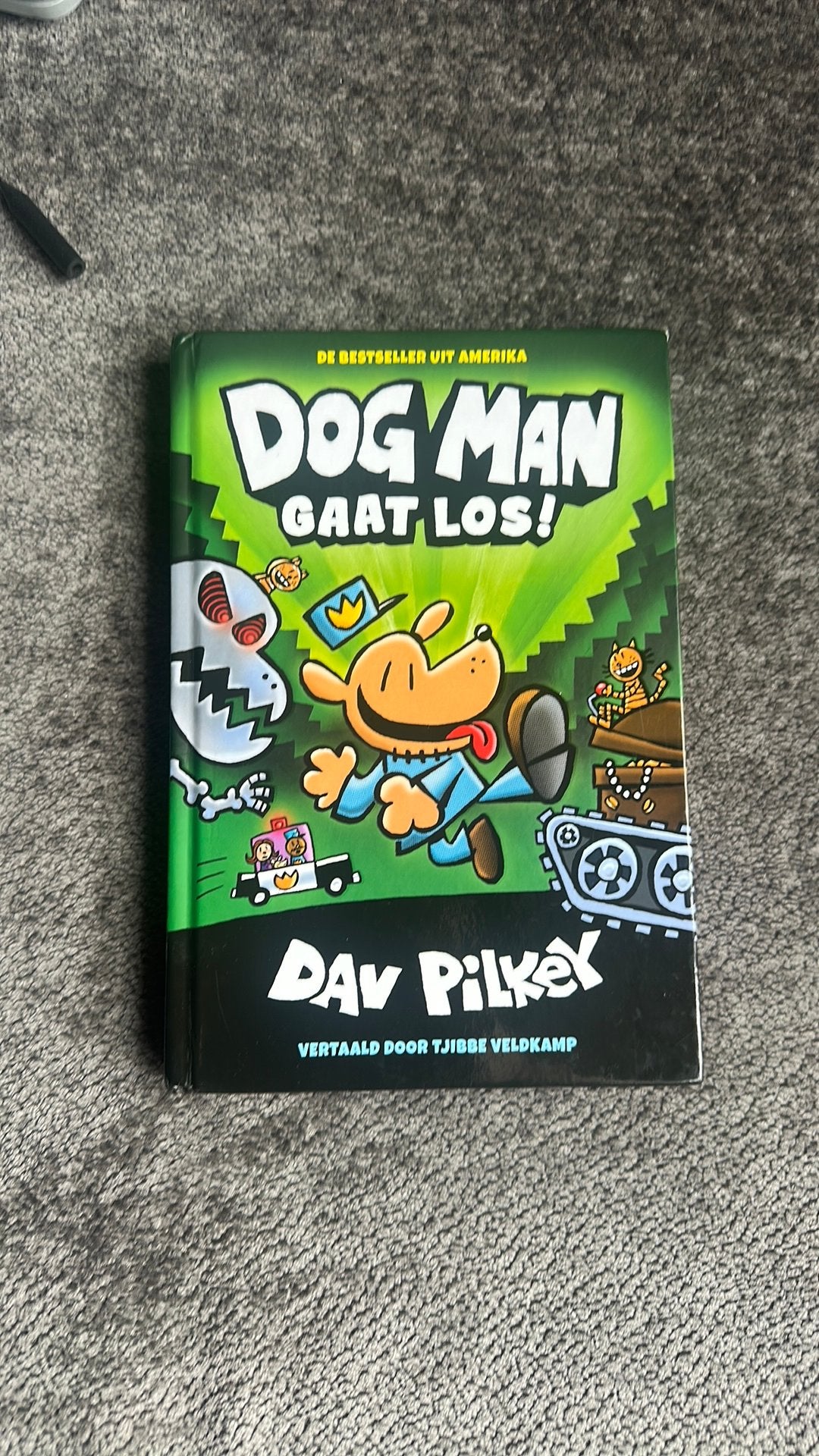 Niew Dog Man boek, Ophalen, Nieuw