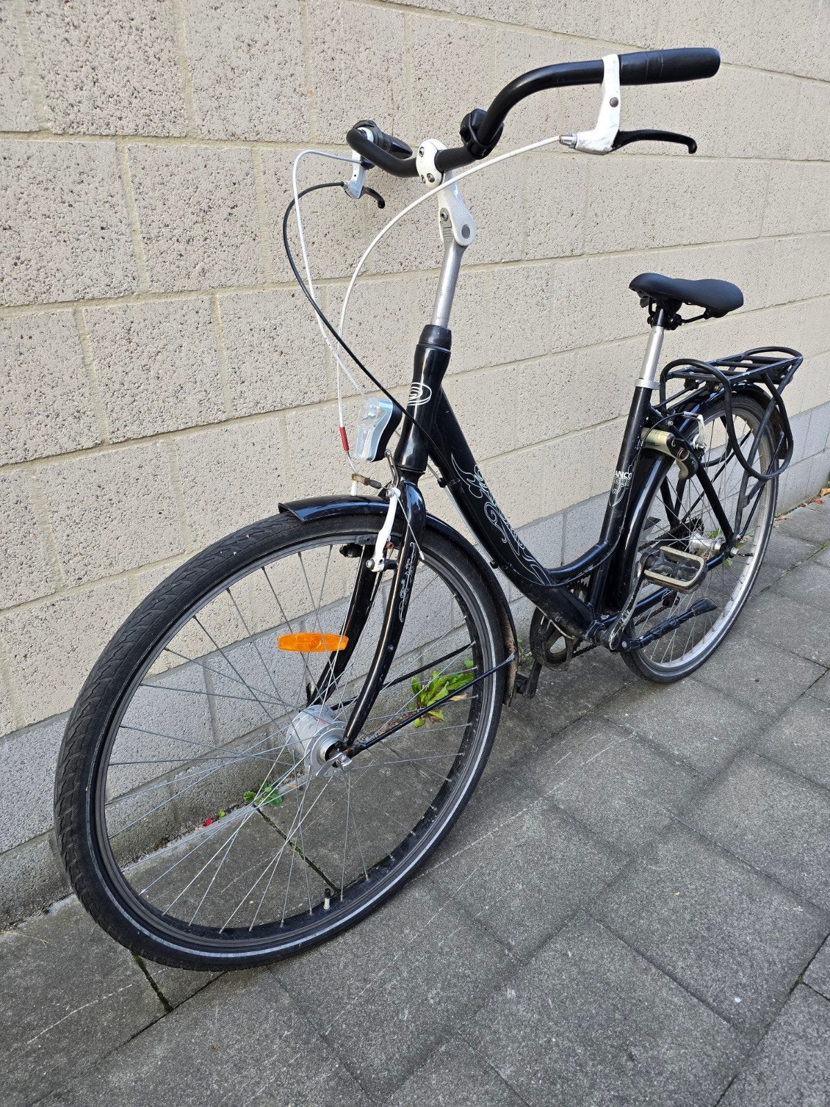 Oxford stadsfiets – zwart/wit editie, lage instap, Gebruikt, Velgrem, Versnellingen, Ophalen