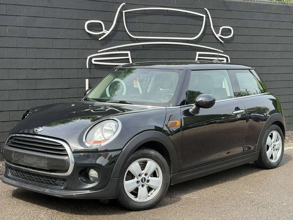 MINI One D 1.5 D+DEGATS VOIR PHOTOS ! AIRCO+NAVI+JANTES+EU 6, Auto's, Mini, Bedrijf, Te koop, One, ABS, Airbags, Airconditioning