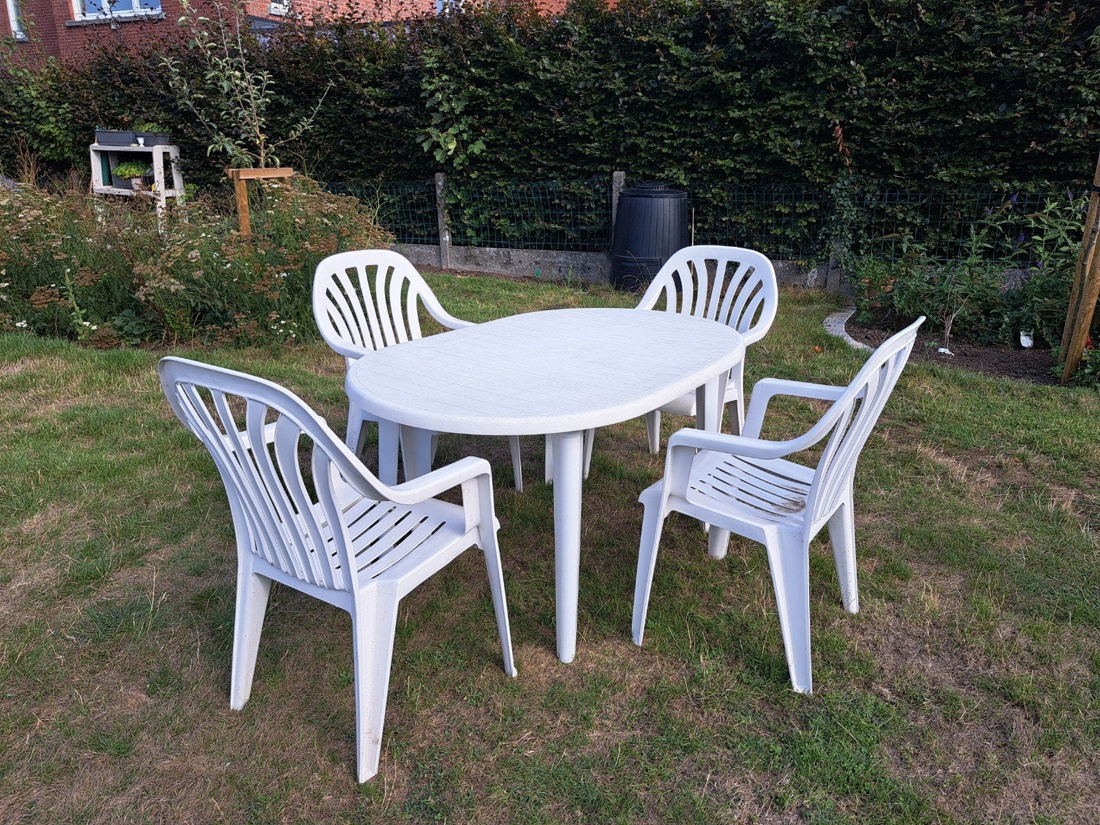 witte plastic tuinset 4p, Tuin en Terras, Ophalen, Gebruikt, Ovaal, Plastic