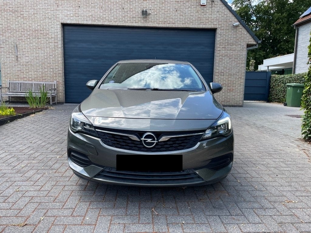 Opel Astra Benzine 110PK – Topuitvoering – Gekeurd, Auto's, Opel, Voorwielaandrijving, Stof, Euro 6, Multifunctioneel stuurwiel