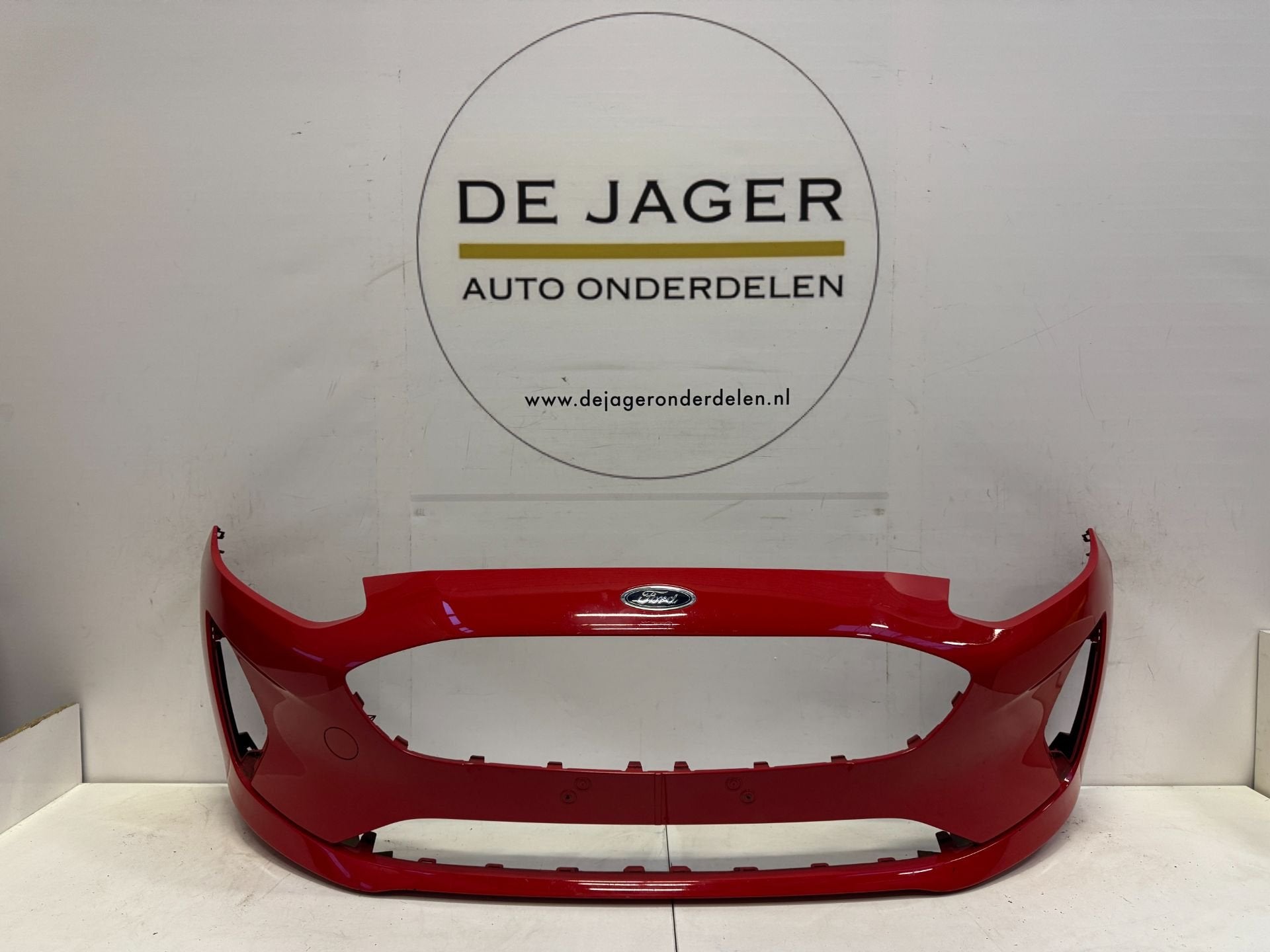 FORD FIESTA VIII MK8 VOORBUMPER BUMPER H1BB-17K819-A1, Gebruikt, Voor, Info@ford.com, Ford