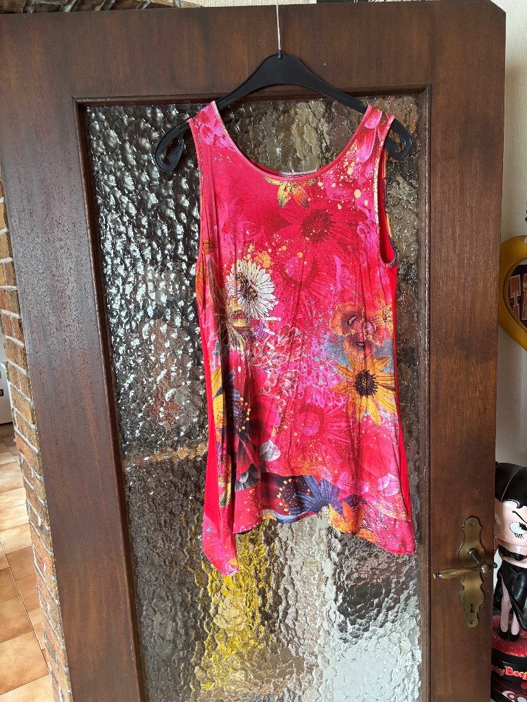 Débardeur Desigual rouge motif floral Scintillant., Rouge, Enlèvement ou Envoi, Taille 36 (S), Desigual