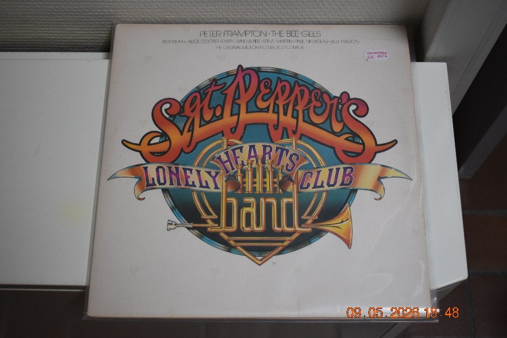 LP : Sgt Peppers - Lonely Hearts Band Club, Dubbel-LP, Ophalen of Verzenden, Gebruikt