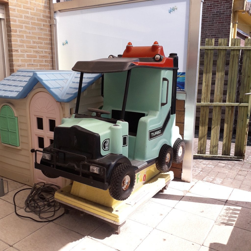 kermis speeltuin, Enlèvement