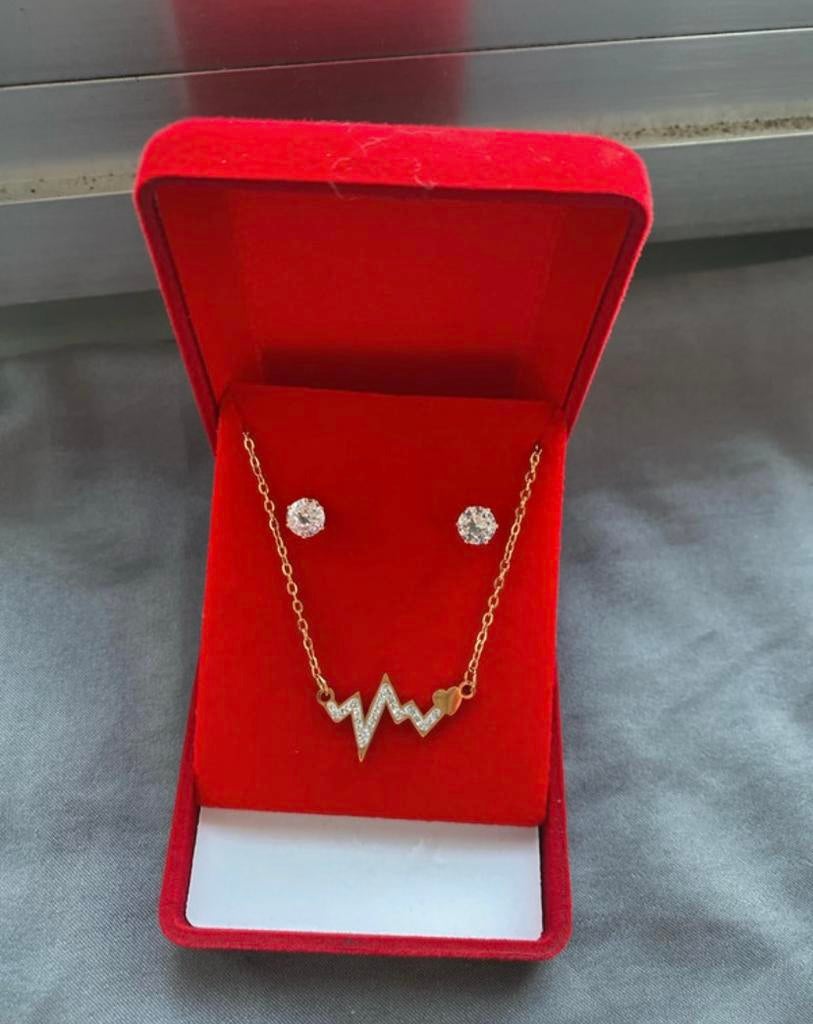 Collier battement  cœur + boucles d'oreilles acier doré NEUF, Handtassen en Accessoires, Kettingen, Ophalen, Nieuw, Overige kleuren