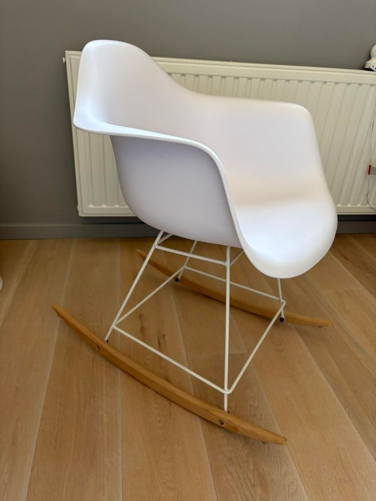 Schommelstoel kinderkamer, Enlèvement