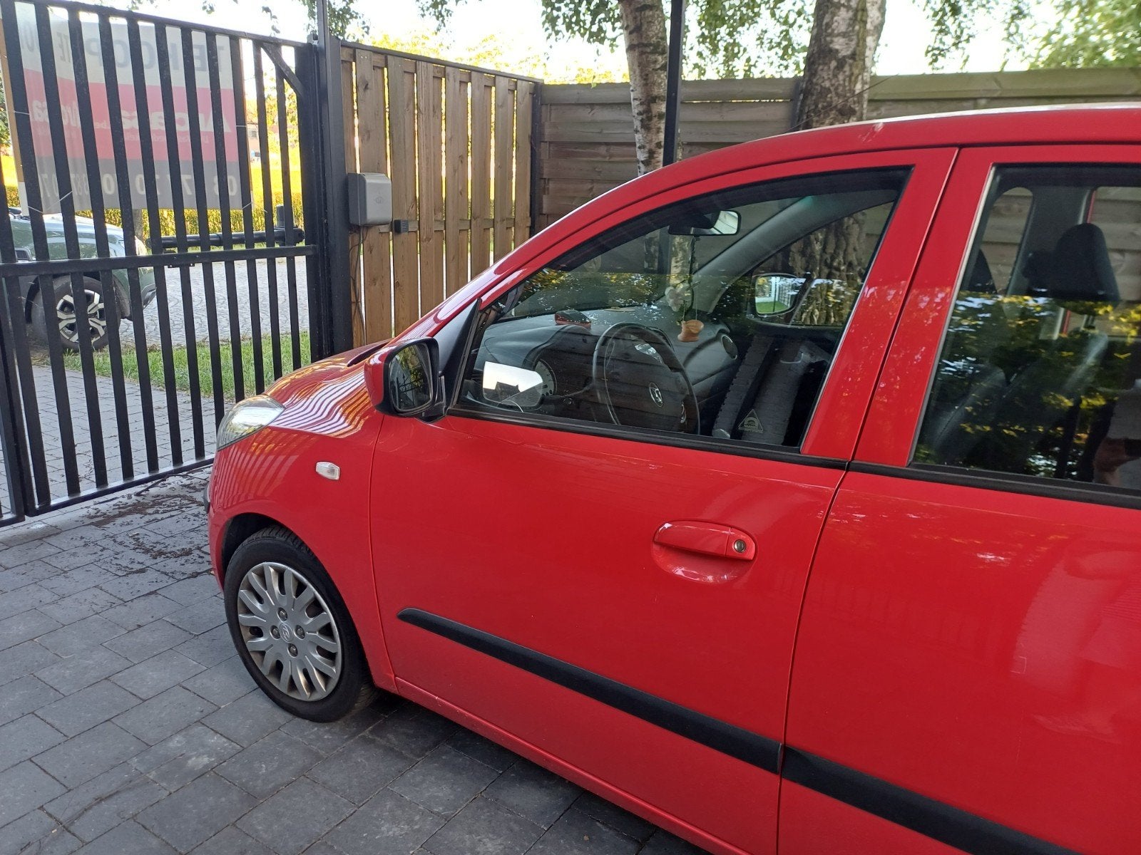Hyundai I10 Rood geen schade, Autos, Rouge, Achat, Boîte manuelle, Entretenue par le concessionnaire