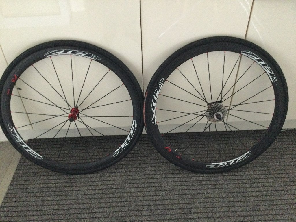 race wielen zipp 303, Ophalen, Gebruikt, Velgrem, 28 inch