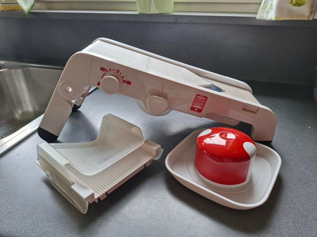 Mandoline Tupperware, Maison & Meubles, Cuisine | Ustensiles de cuisine, Enlèvement