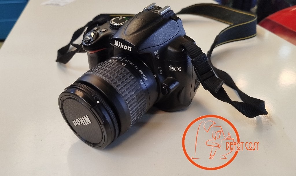Nikon D5000 + 3 objectifs + accessoires – Très bon état, Audio, Tv en Foto, Gebruikt, Spiegelreflex, 12 megapixels, Ophalen of Verzenden