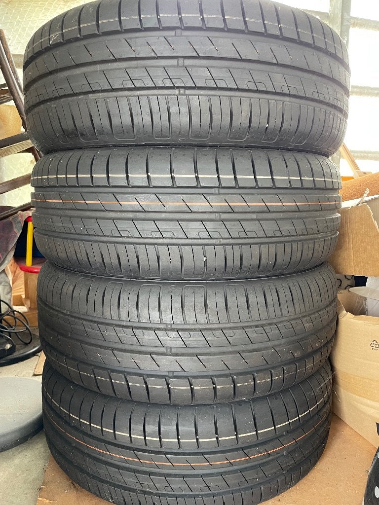 Nieuwe banden - 195/55 R16 91V, Auto-onderdelen, Ophalen, 16 inch, Nieuw, Band(en)