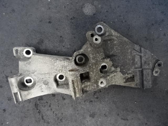 DYNAMO STEUN Renault Clio III (BR / CR) (01-2005/12-2014), Gebruikt, Renault