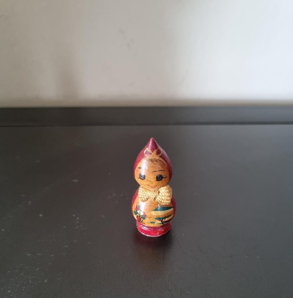 Joli donguri (glands et glands) Kokeshi, Envoi