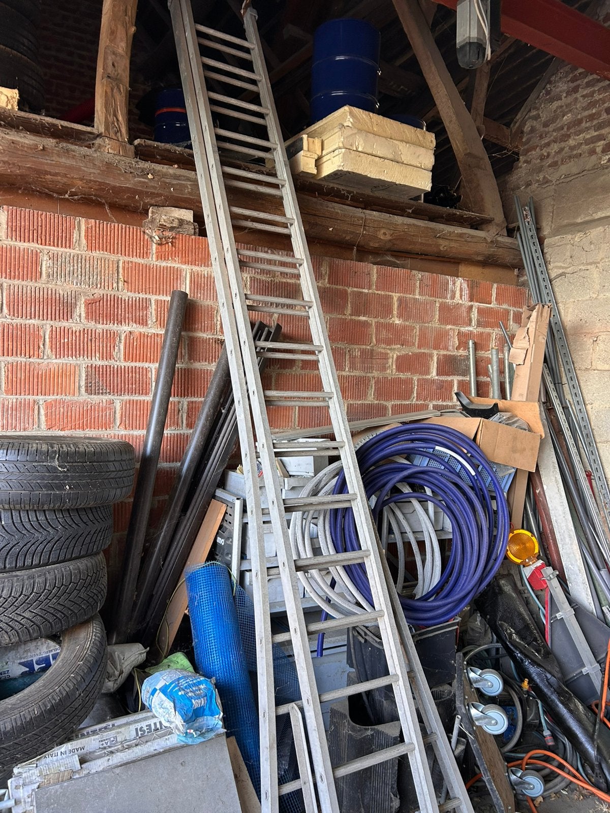 Aluminium ladder 4 meter., Doe-het-zelf en Bouw, Ophalen, Gebruikt, Ladder, Opvouwbaar of Inschuifbaar