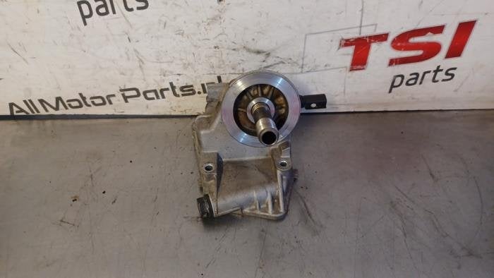 Boîtier filtre à huile d'un Volkswagen Passat, Volkswagen, -, 3 mois de garantie, Utilisé