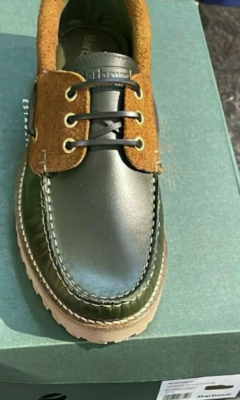 Barbour couleur olive [taille: 42], Neuf, Barbour, Espadrilles et Mocassins, Enlèvement
