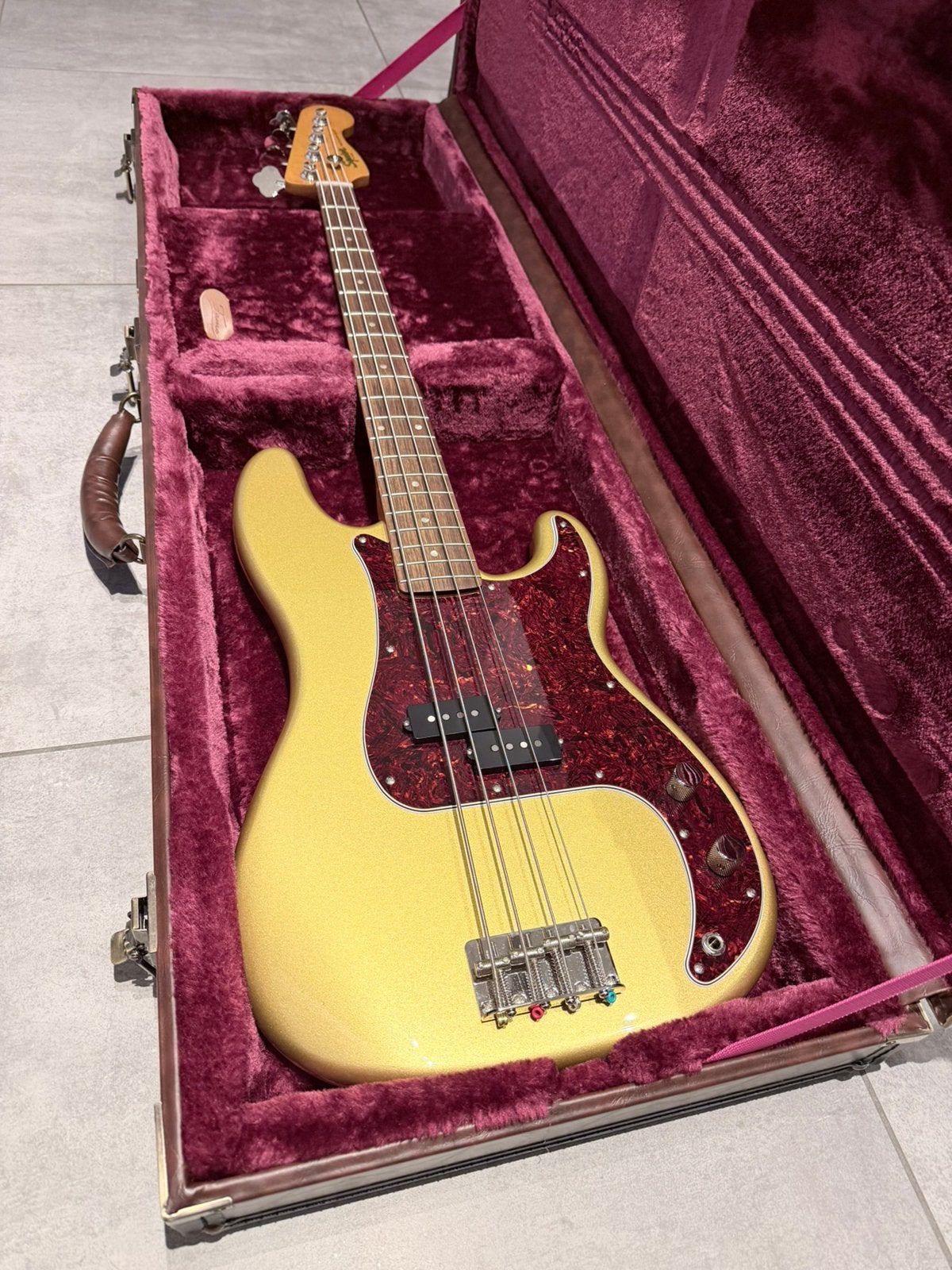 Squier Classic Vibe '60s Precision Bass – Ltd Aztec Gold, Muziek en Instrumenten, Ophalen, Gebruikt, Elektrisch
